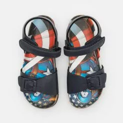 Friboo MARVEL CAPTAIN AMERICA STRAPPY SANDALS UNISEX - Riemensandalette - Dark Blue -Günstiges Friboo Geschäft b046cd78c0434d58a3b89d7fef38823f