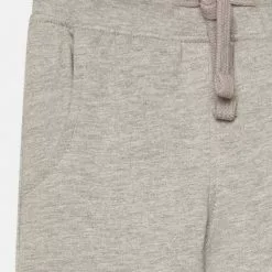 Friboo BASIC BOYS SWEATPANTS 5 PACK - Jogginghose - Multi-coloured, Turquoise, Grey, Kinder 9 Friboo BASIC BOYS SWEATPANTS 5 PACK - Jogginghose - Multi-coloured, Turquoise, Grey, Kinder -Günstiges Friboo Geschäft bb59bc4d78f743cc9bcc145cffd9a3fc